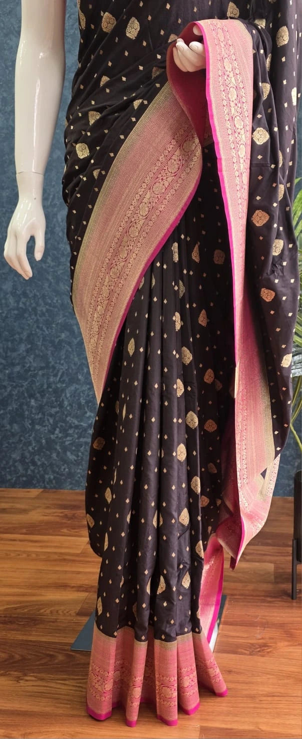 Banarasi Crepe Black Pink