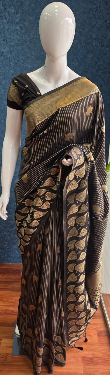 Dola Silk- Leaf Black