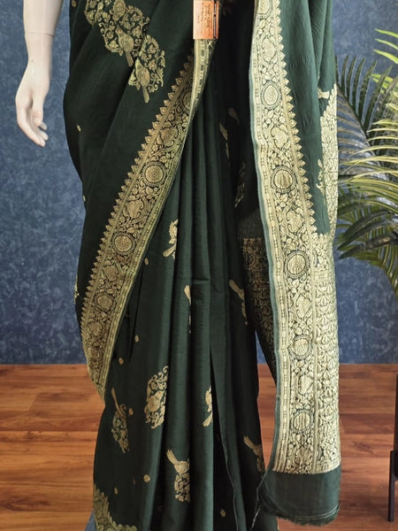Self Bottle Green Matka Silk Saree