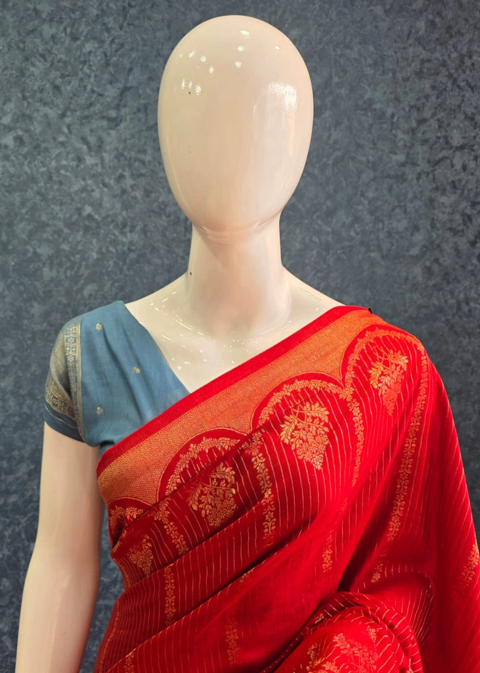 Munga Silk Deep Red Blue