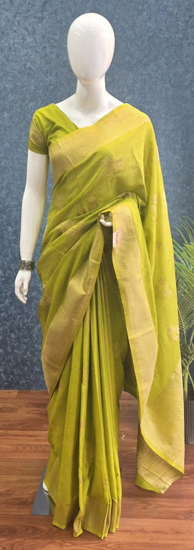 Pani Self Red Semi Silk Saree