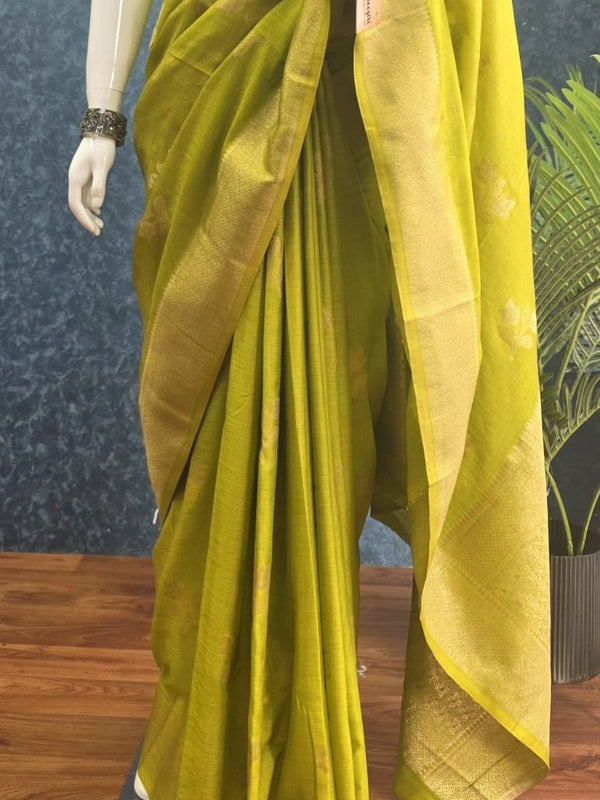 Pani Self Red Semi Silk Saree