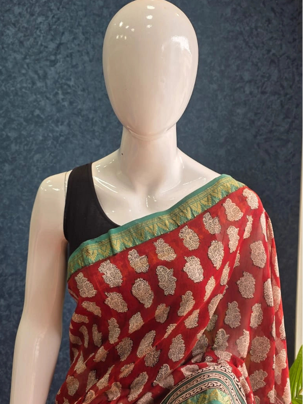 Contrast Brick red Green Maheshwari Silk Saree
