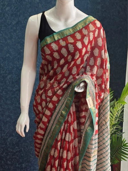 Contrast Brick red Green Maheshwari Silk Saree