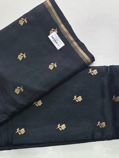 Gaji Silk Saree with small flowers