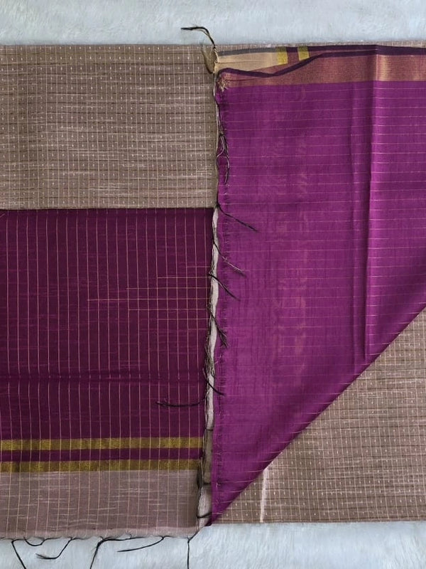 Checks Contrast Semi Silk Saree