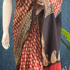 Contrast Deep red Black Maheshwari Silk Saree