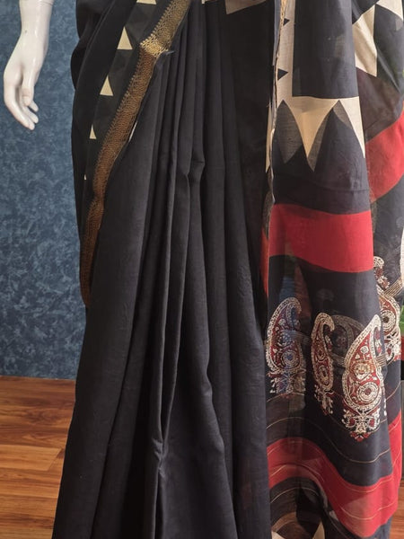 Triangle Black Cream Maheshwari Silk Saree