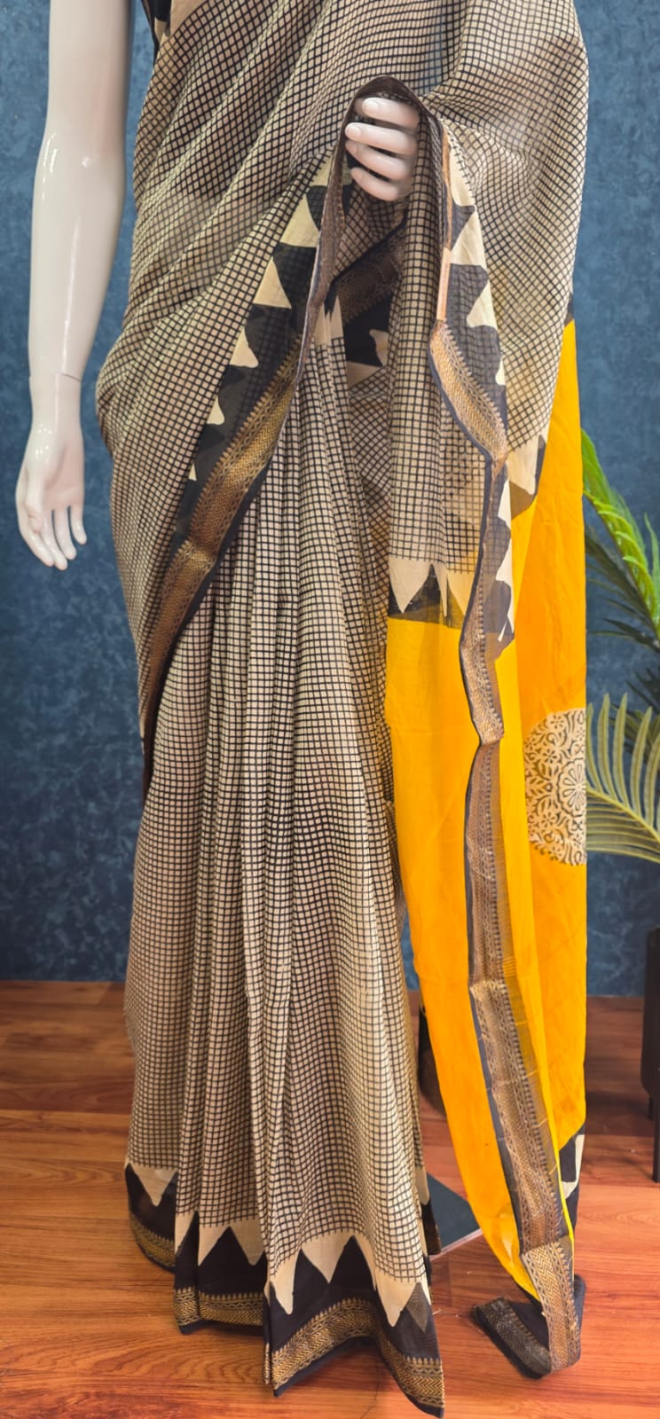 Maheshwari- Black Checks/Yellow Pallu