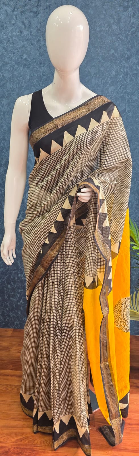 Maheshwari- Black Checks/Yellow Pallu