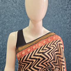 Zigzag Black Cream Maheshwari Silk Saree