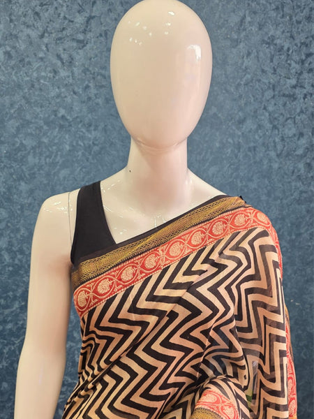 Zigzag Black Cream Maheshwari Silk Saree